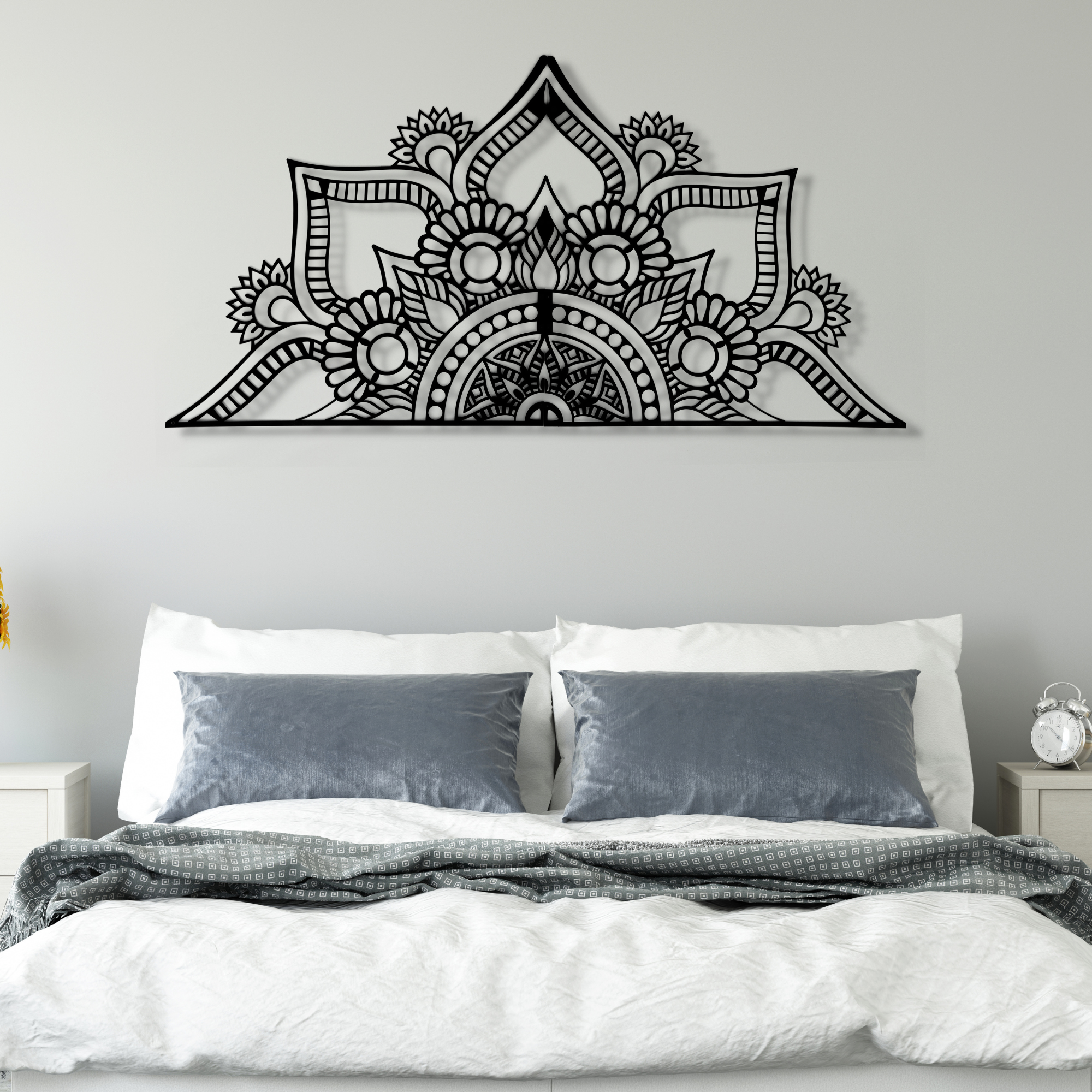 Mandala Patterned Black Metal Wall Hanger Suitable for All Walls 2mm Thickness 153x75cm